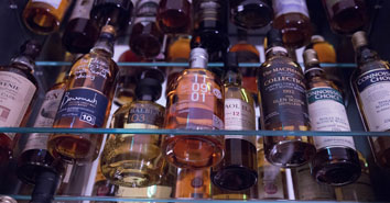 farm-shops-Cheshire-gin-and-whisky